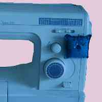 ミシンにくっつく針刺し