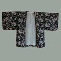 黒地に花模様の羽織