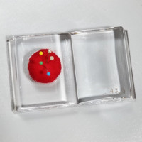 針刺しのペーパーウェイト