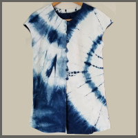 フレンチ袖のロングブラウス